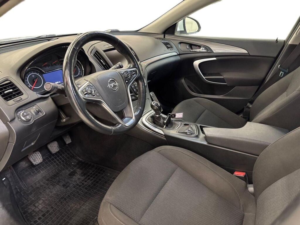 Opel Insignia 2014 Valkoinen