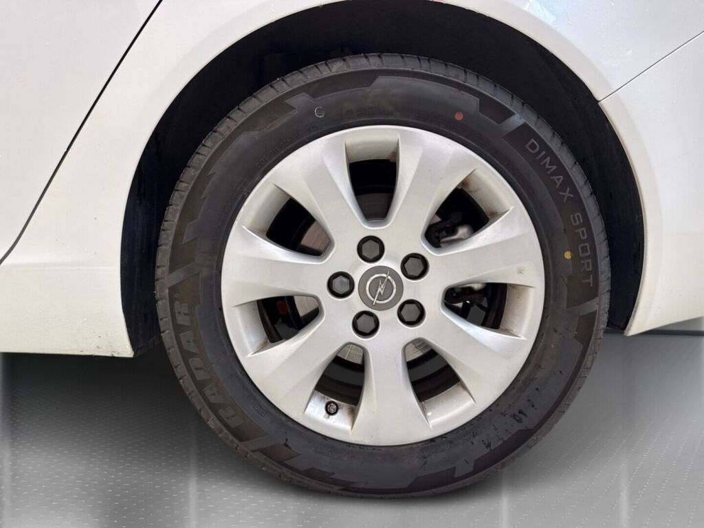 Opel Insignia 2014 Valkoinen