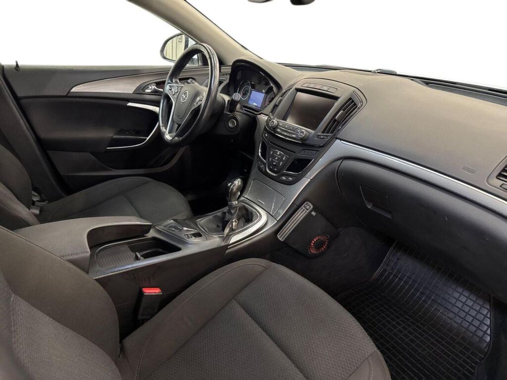 Opel Insignia 2014 Valkoinen