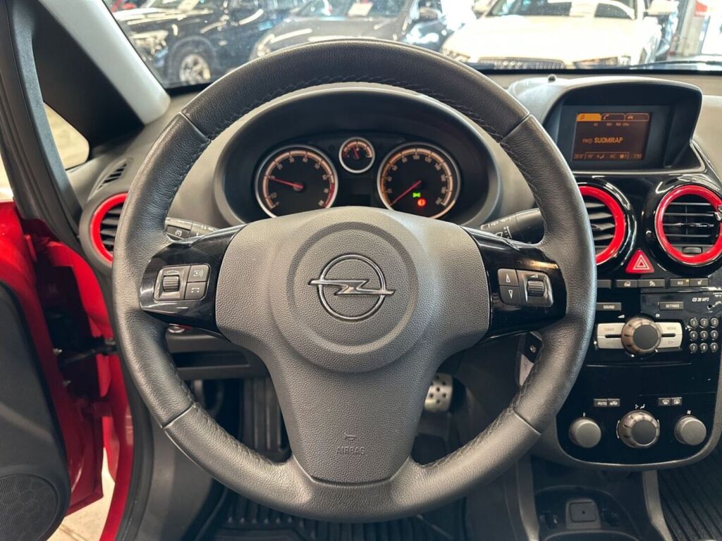 Opel Corsa 2014 Punainen