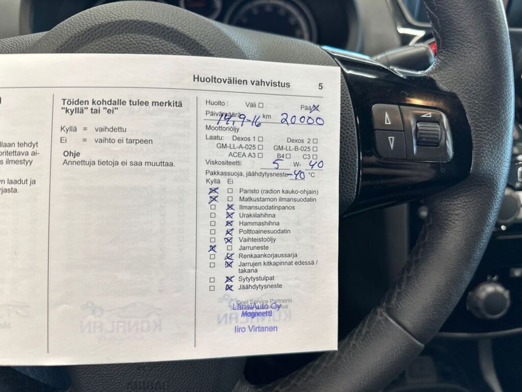 Opel Corsa 2014 Punainen