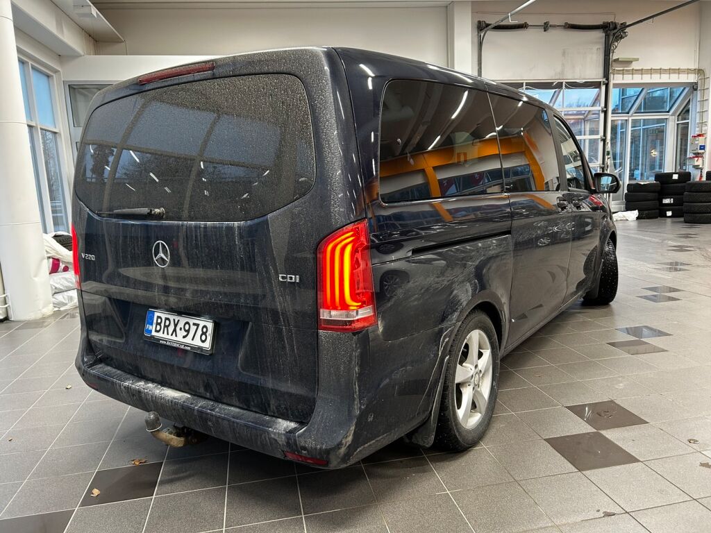 Mercedes-Benz V 2014 Sininen