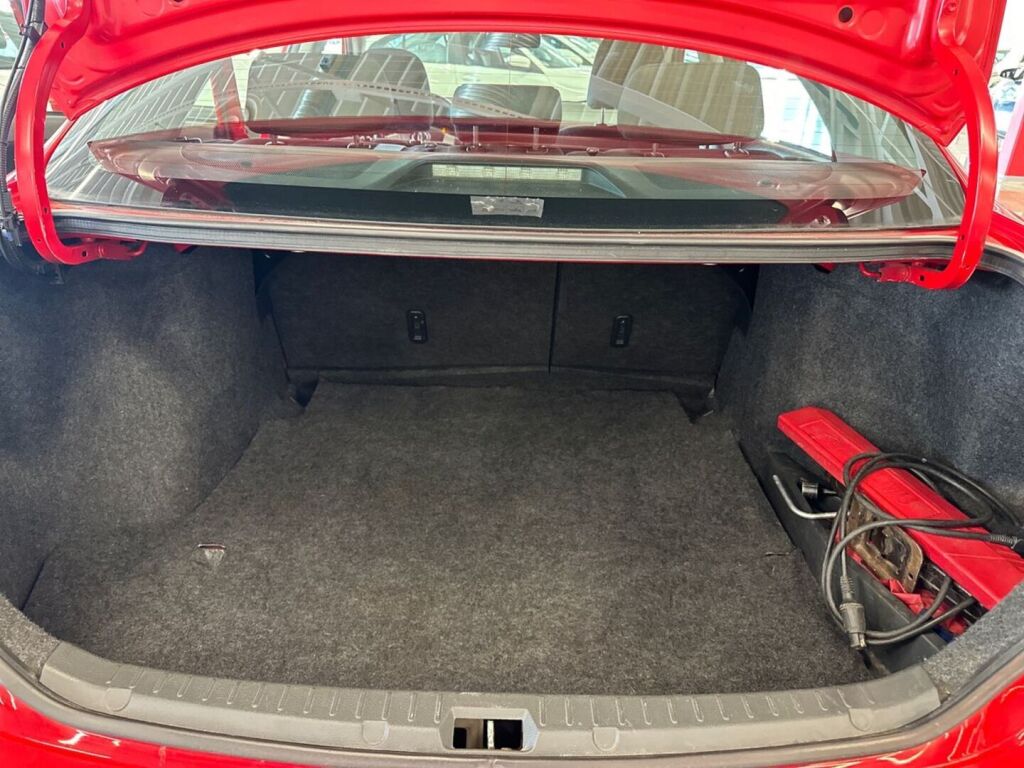 Toyota Corolla 2009 Punainen