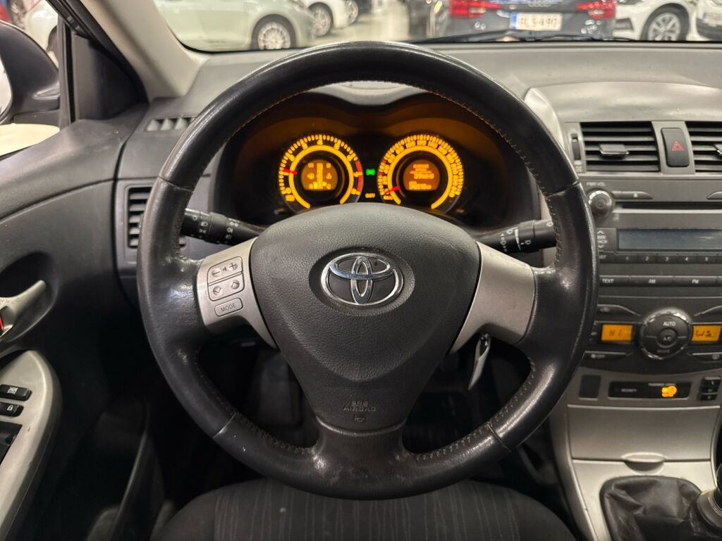Toyota Corolla 2009 Harmaa