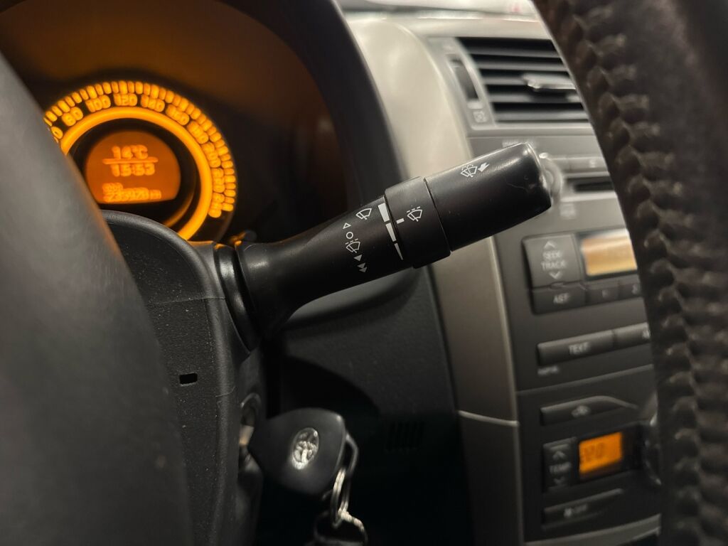 Toyota Corolla 2009 Musta