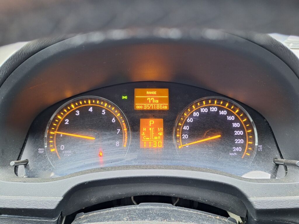 Toyota Avensis 2010 Vihreä