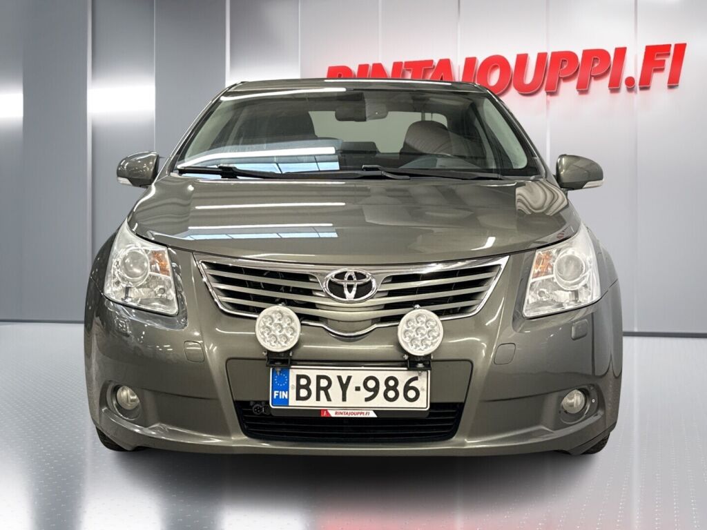 Toyota Avensis 2010 Vihreä