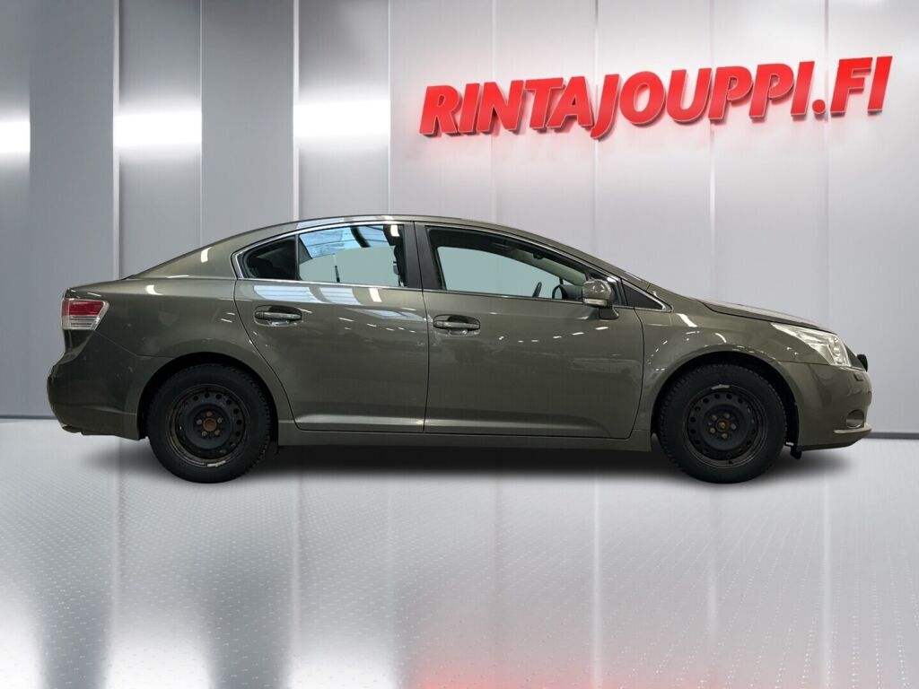 Toyota Avensis 2010 Vihreä