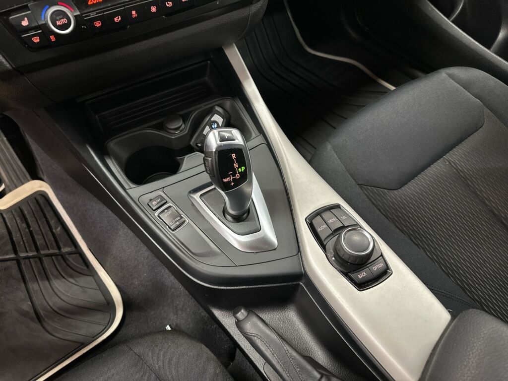 BMW 116 2014 Ruskea (beige)