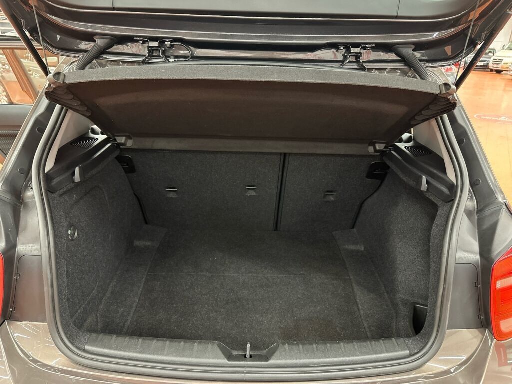BMW 116 2014 Ruskea (beige)