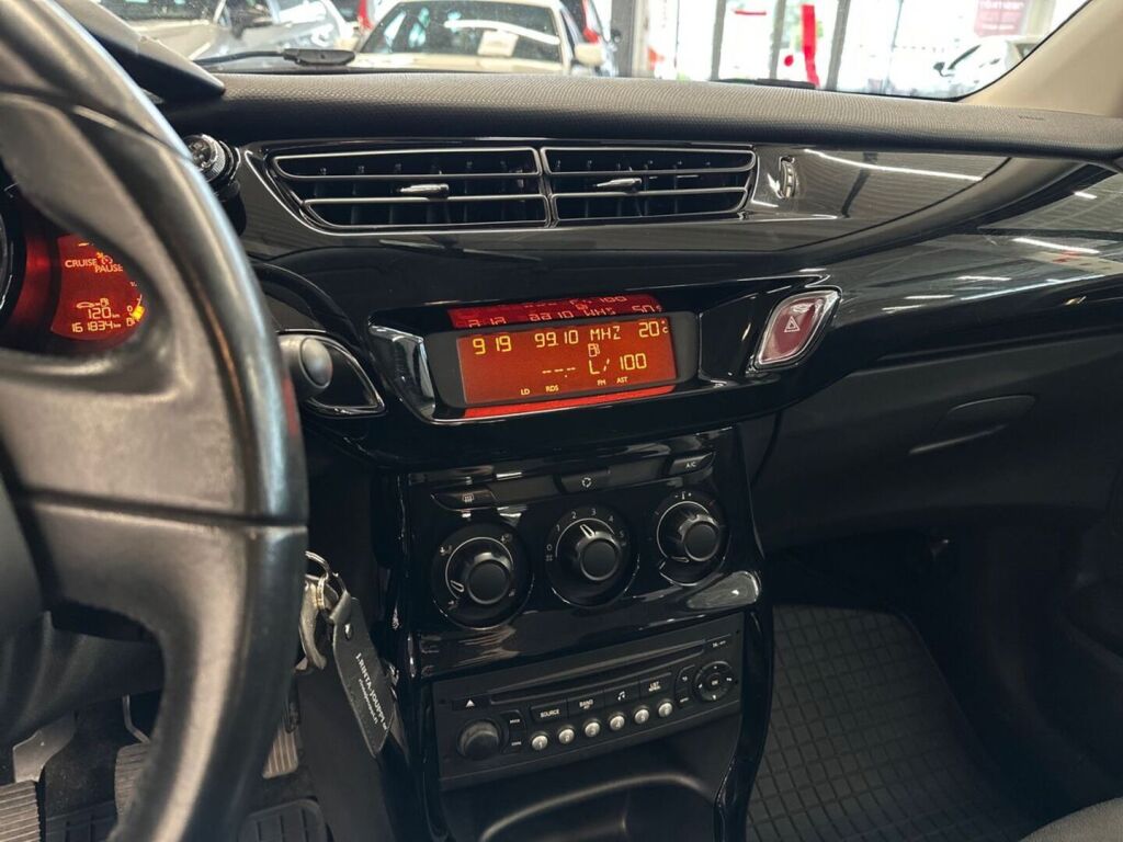 Citroen C3 2014 Punainen