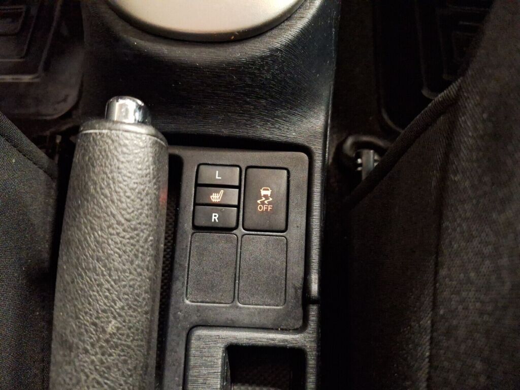 Toyota Yaris 2014 Punainen