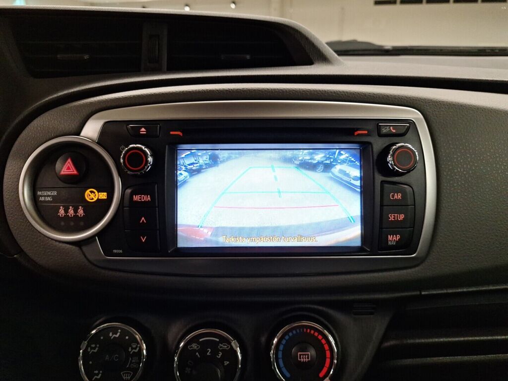 Toyota Yaris 2014 Punainen