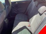 Volkswagen Golf 2012 Punainen