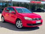 Volkswagen Golf 2012 Punainen