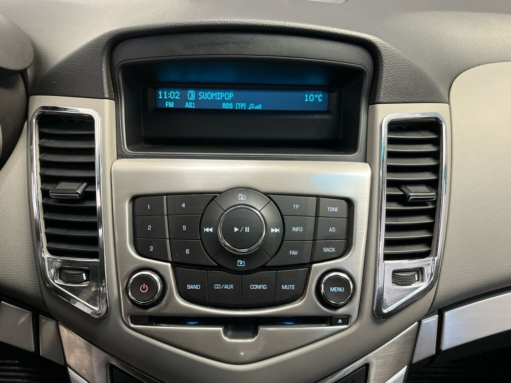 Chevrolet Cruze 2012 Ruskea (beige)