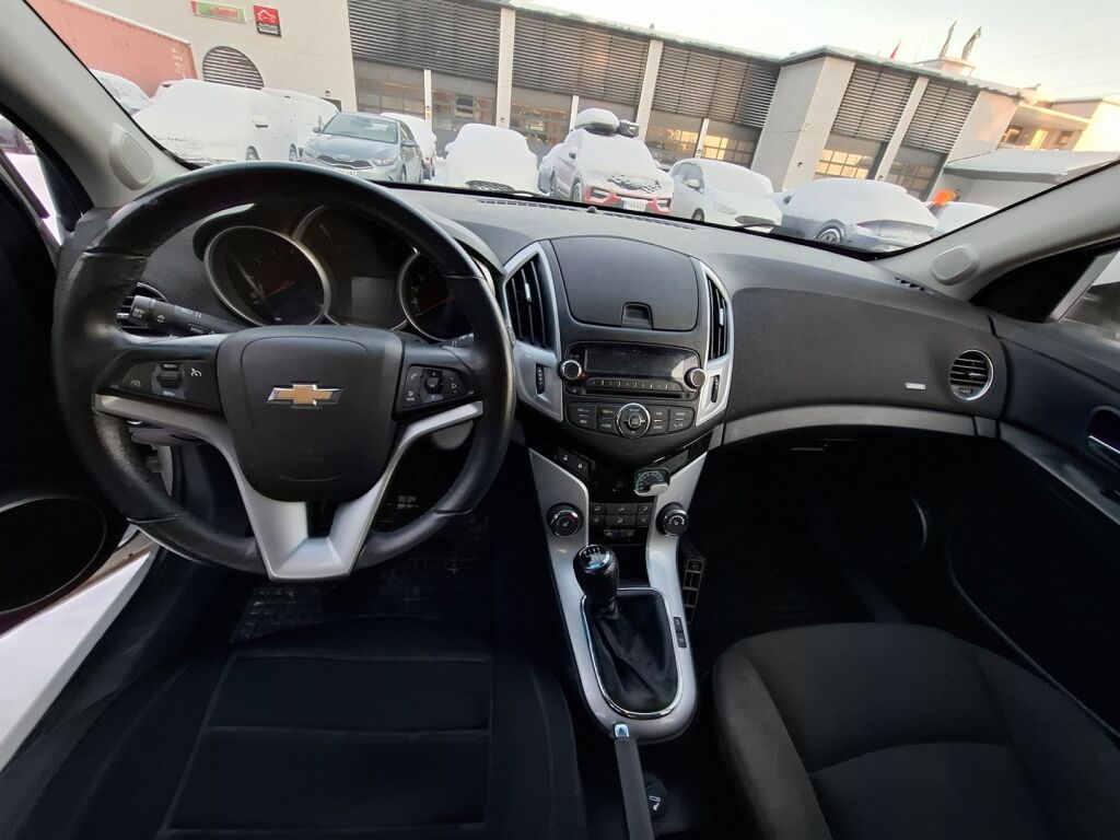 Chevrolet Cruze 2013 Valkoinen