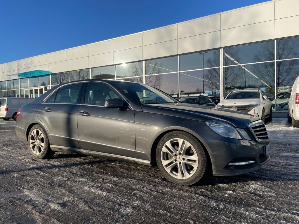 Mercedes-Benz E 2012 Harmaa