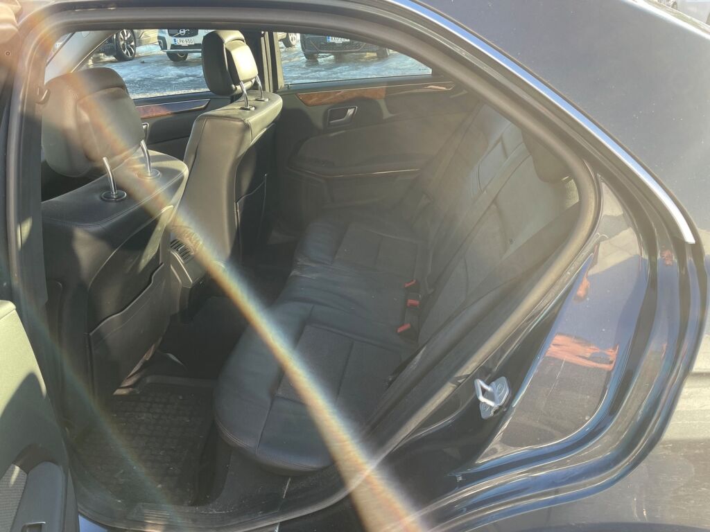 Mercedes-Benz E 2012 Harmaa