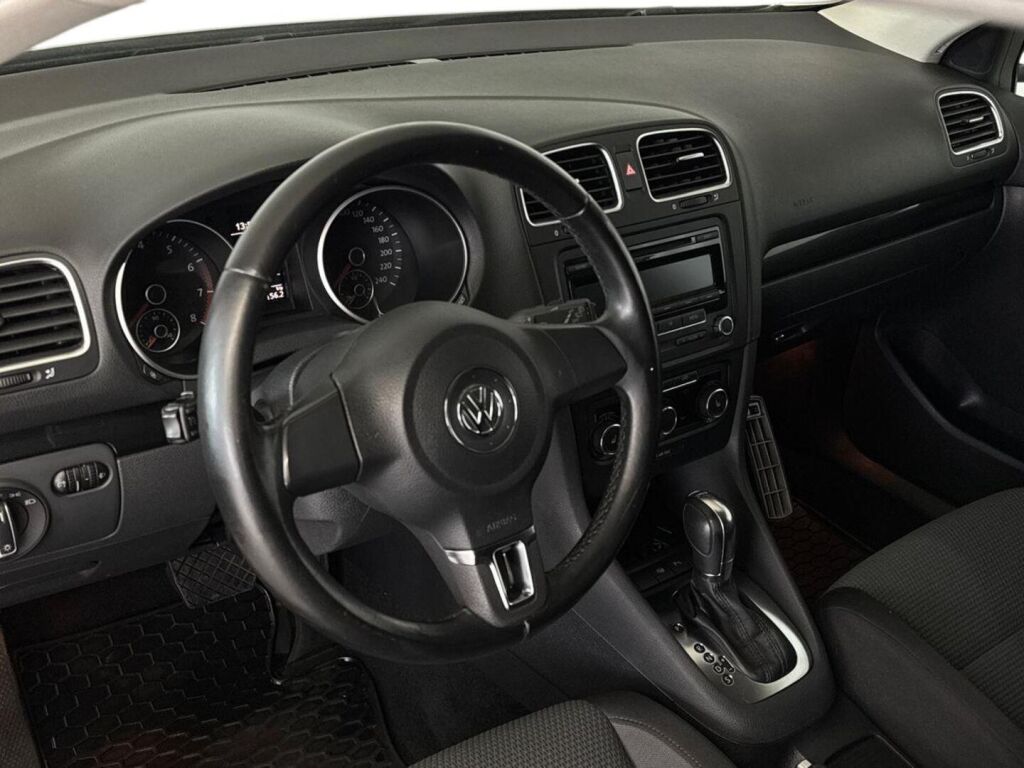 Volkswagen Golf 2012 Hopea