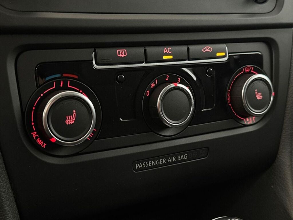 Volkswagen Golf 2012 Hopea