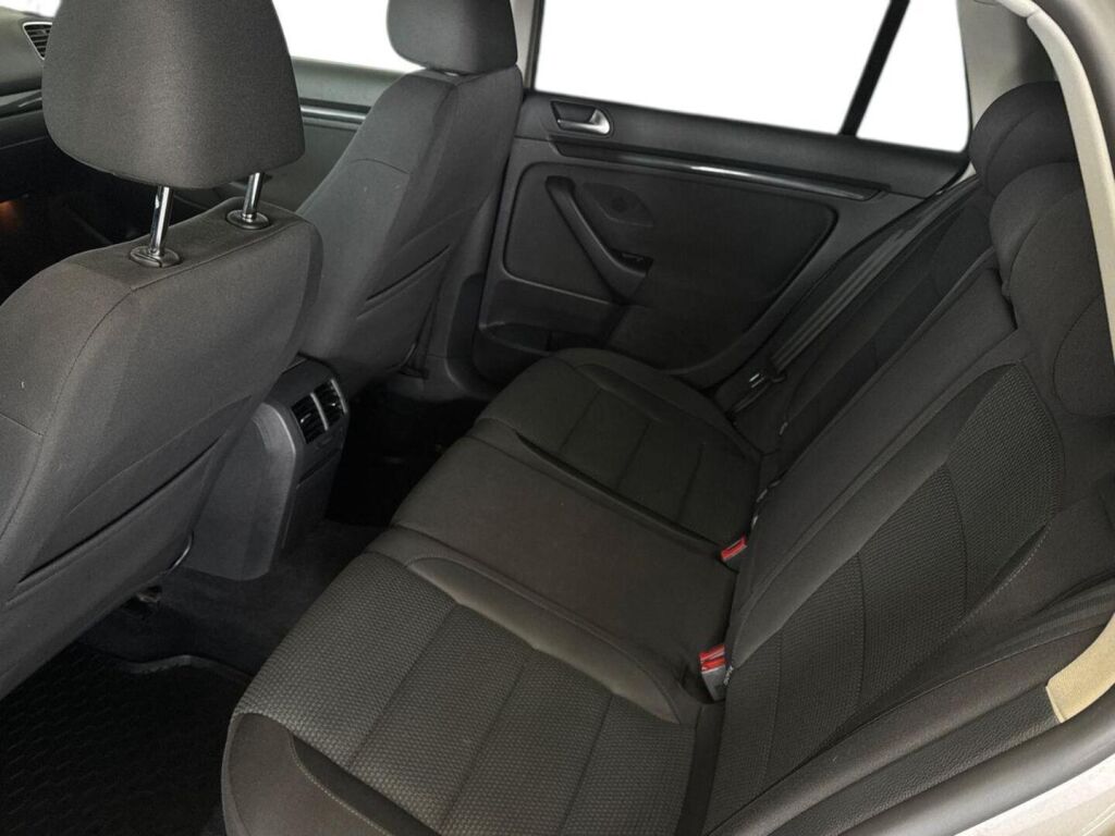 Volkswagen Golf 2012 Hopea