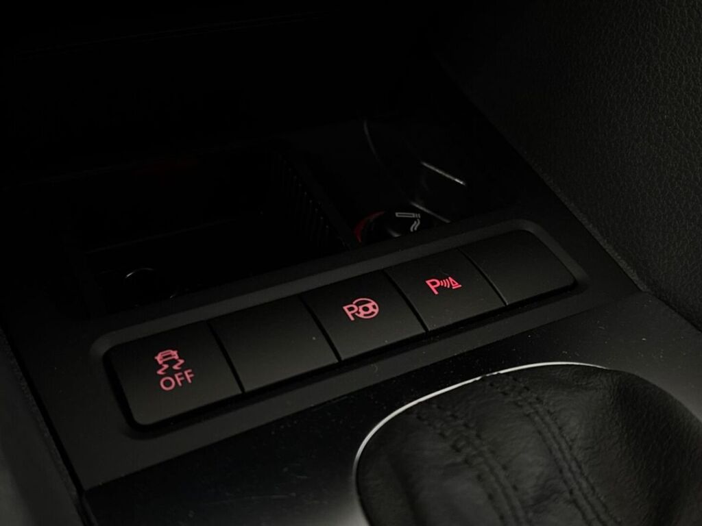 Volkswagen Golf 2012 Hopea