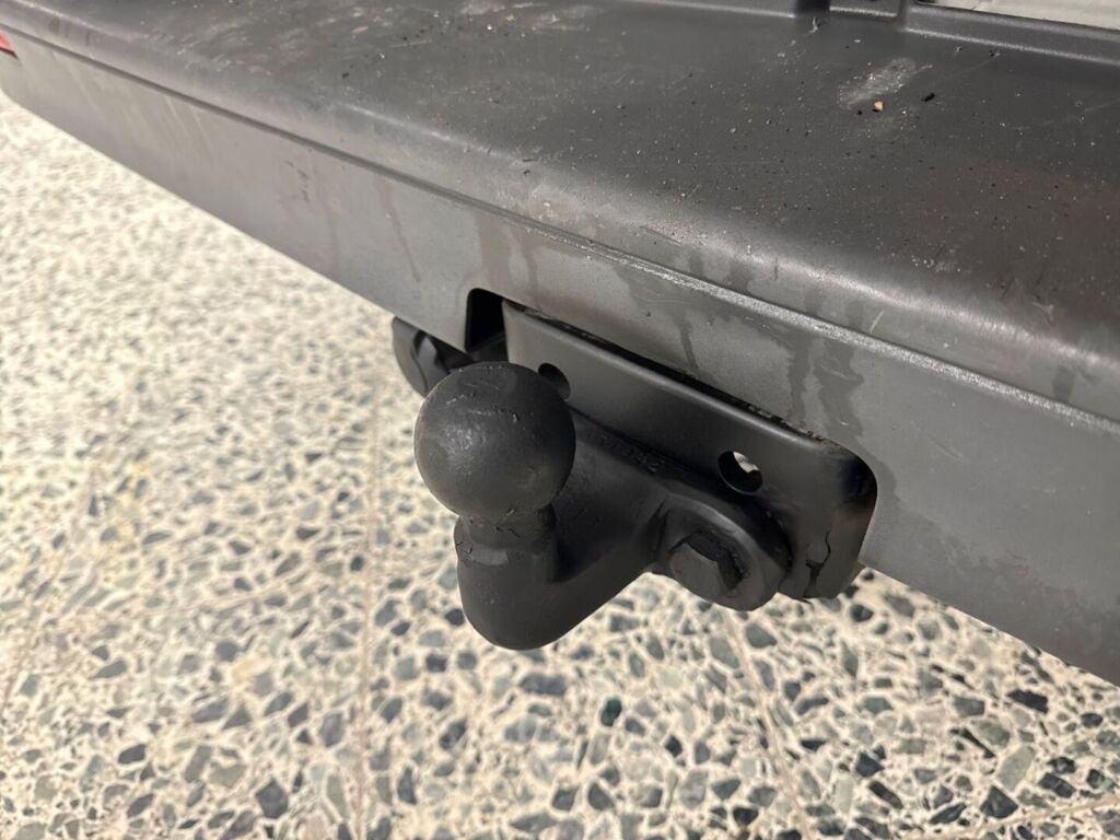 Renault Trafic 2012 Valkoinen