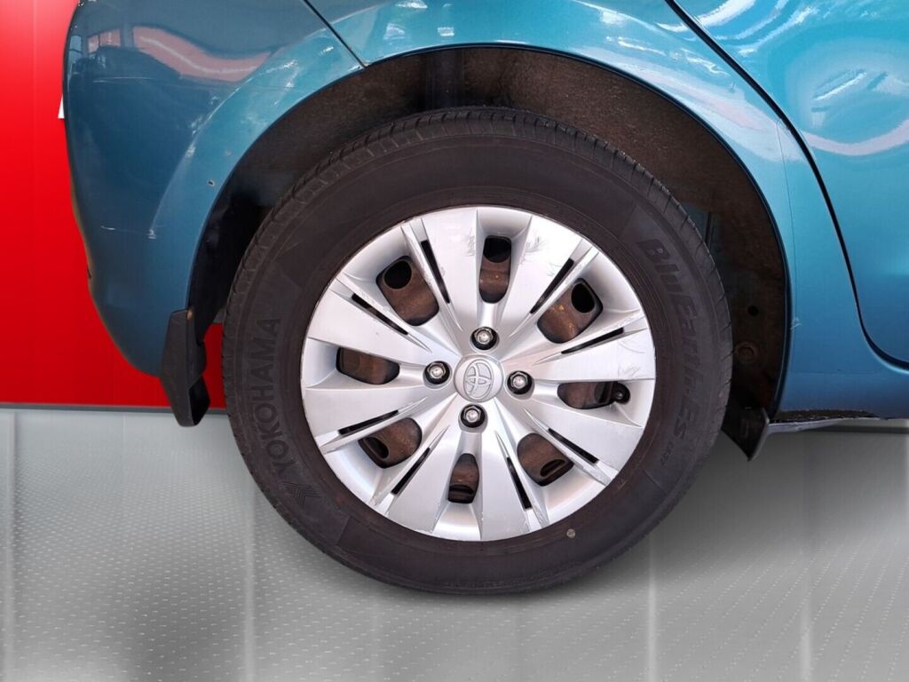 Toyota Yaris 2012 Turkoosi
