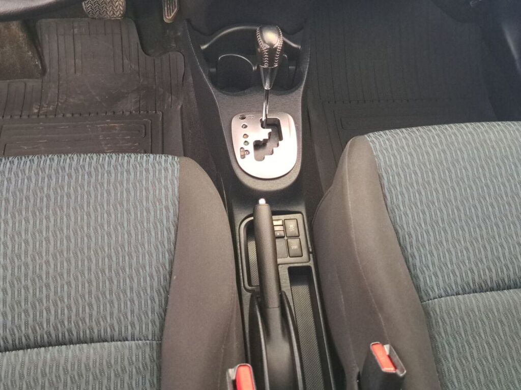 Toyota Yaris 2012 Turkoosi
