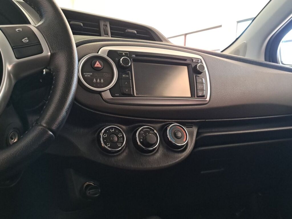 Toyota Yaris 2012 Turkoosi
