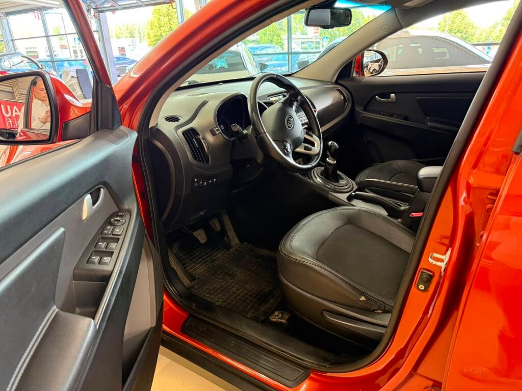Kia Sportage 2012 Oranssi