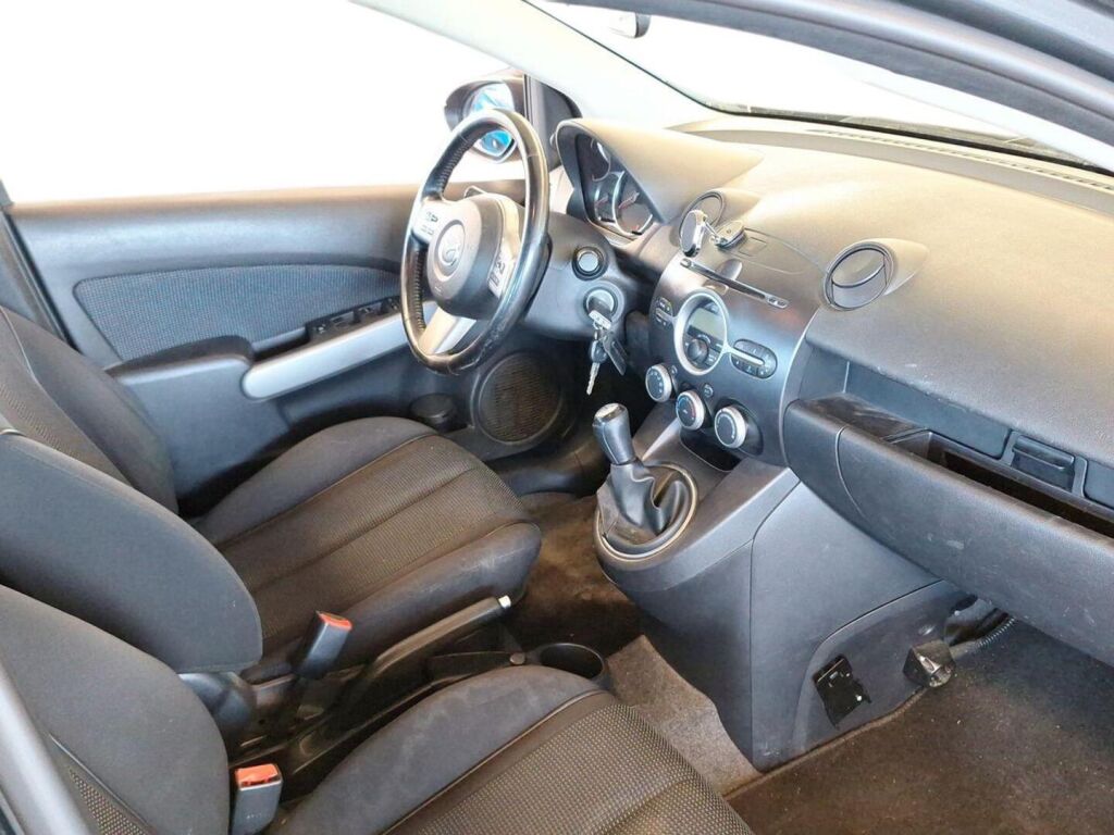 Mazda Mazda2 2009 Harmaa
