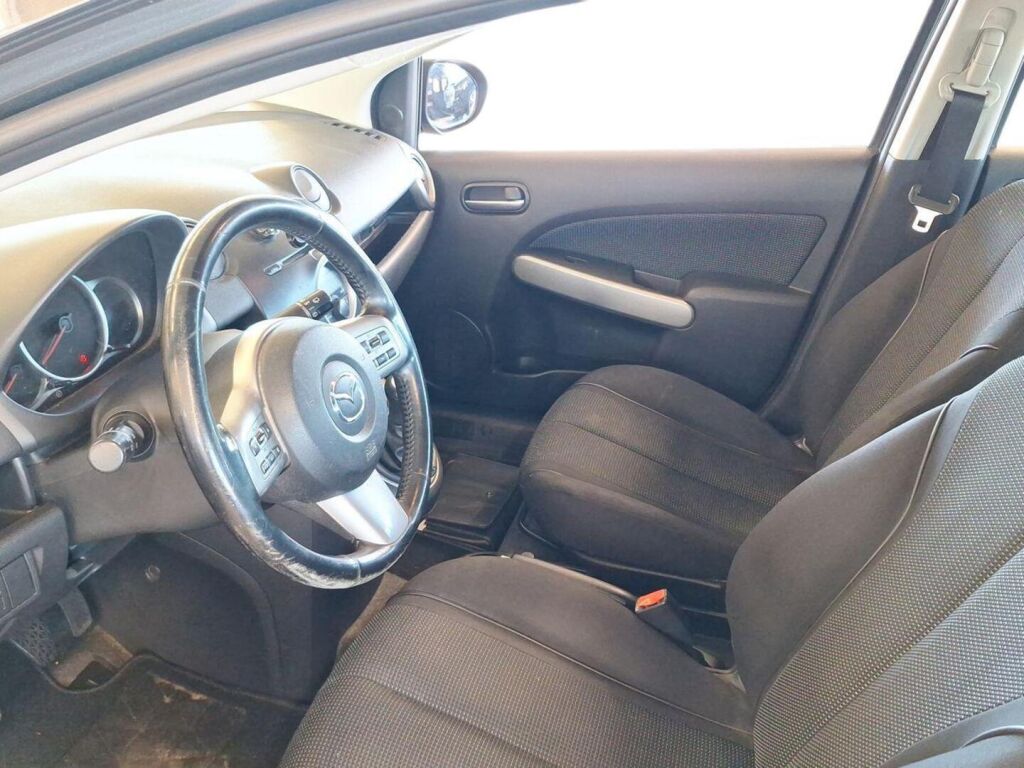 Mazda Mazda2 2009 Harmaa