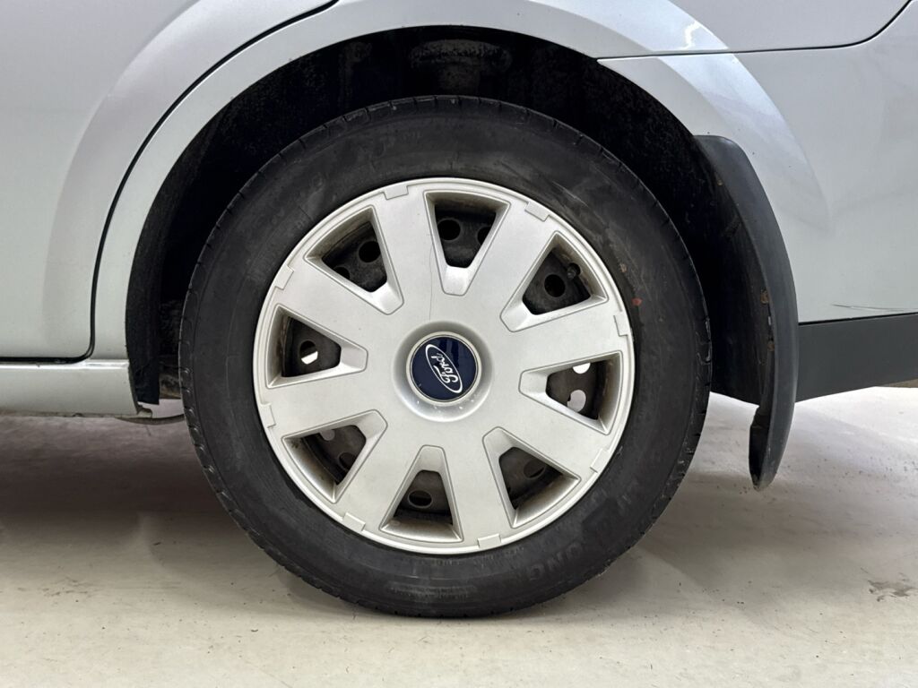 Ford Mondeo 2006 Harmaa