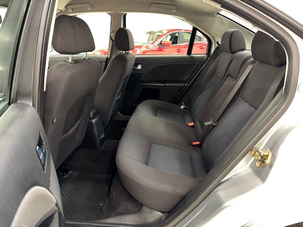 Ford Mondeo 2006 Harmaa