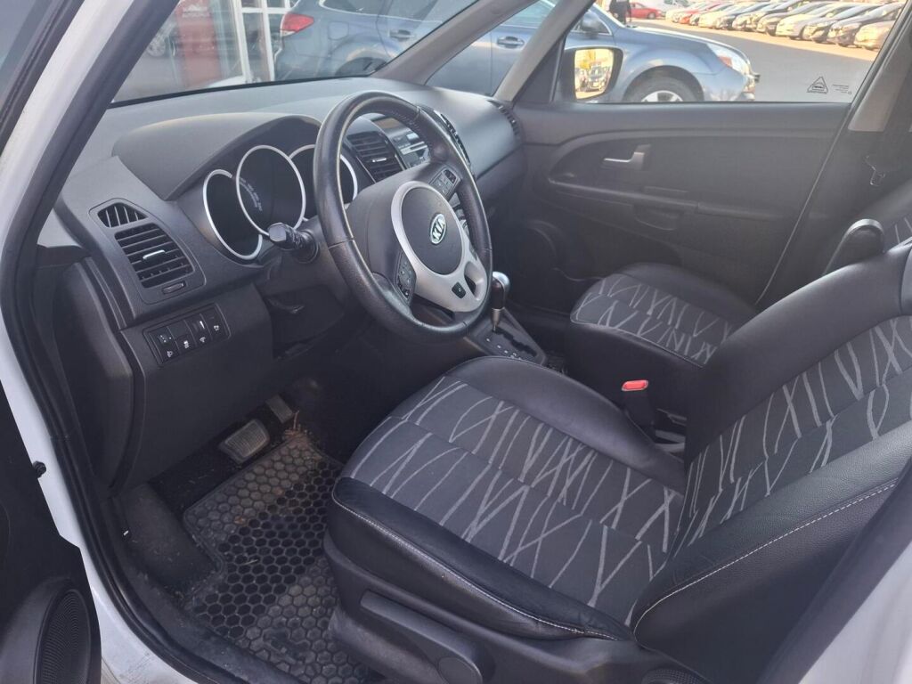 Kia Venga 2012 Valkoinen