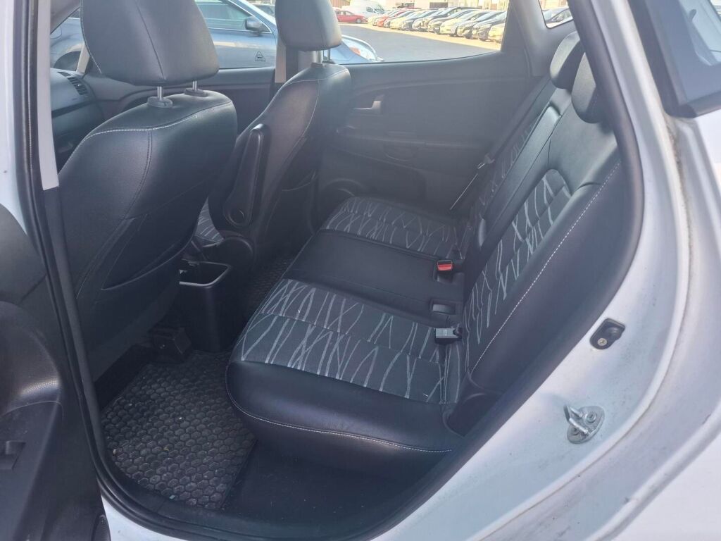 Kia Venga 2012 Valkoinen