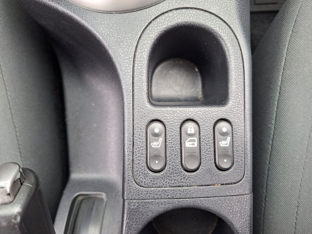 Nissan Qashqai 2012 Harmaa
