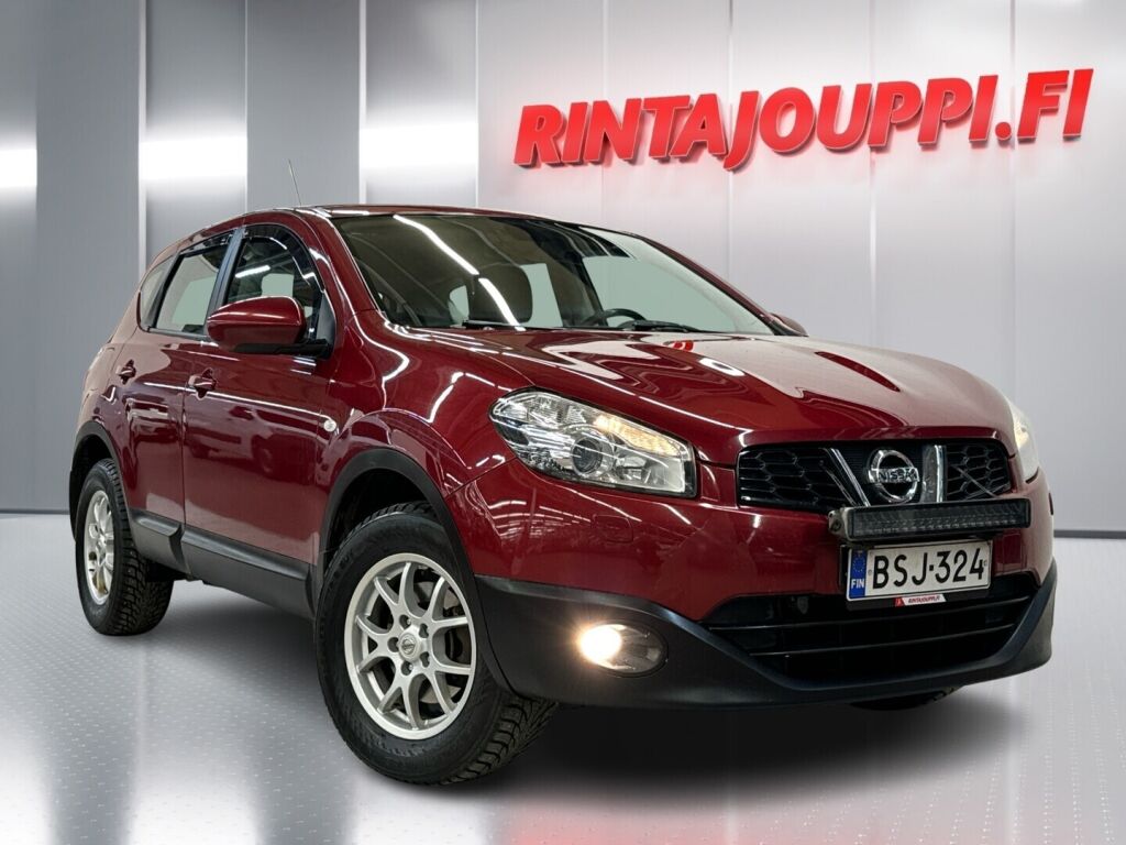 Nissan Qashqai 2013 Punainen