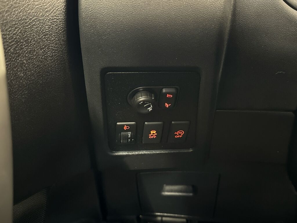 Nissan Qashqai 2013 Punainen