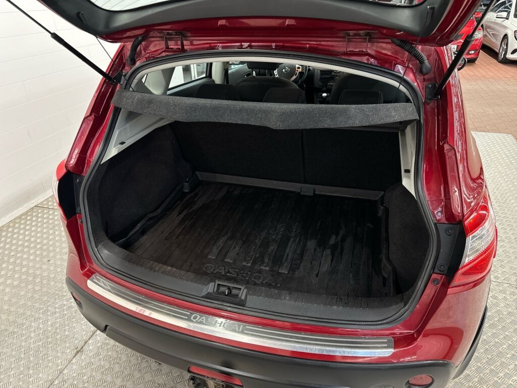 Nissan Qashqai 2013 Punainen