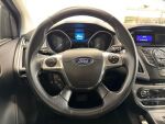 Ford Focus 2012 Ruskea (beige)