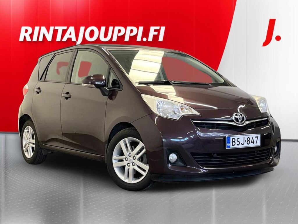 Toyota Verso-S 2012 Violetti
