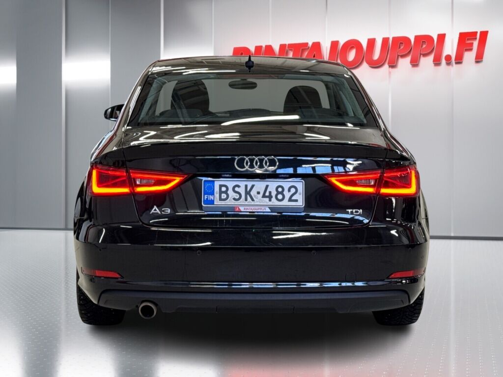 Audi A3 2015 Musta