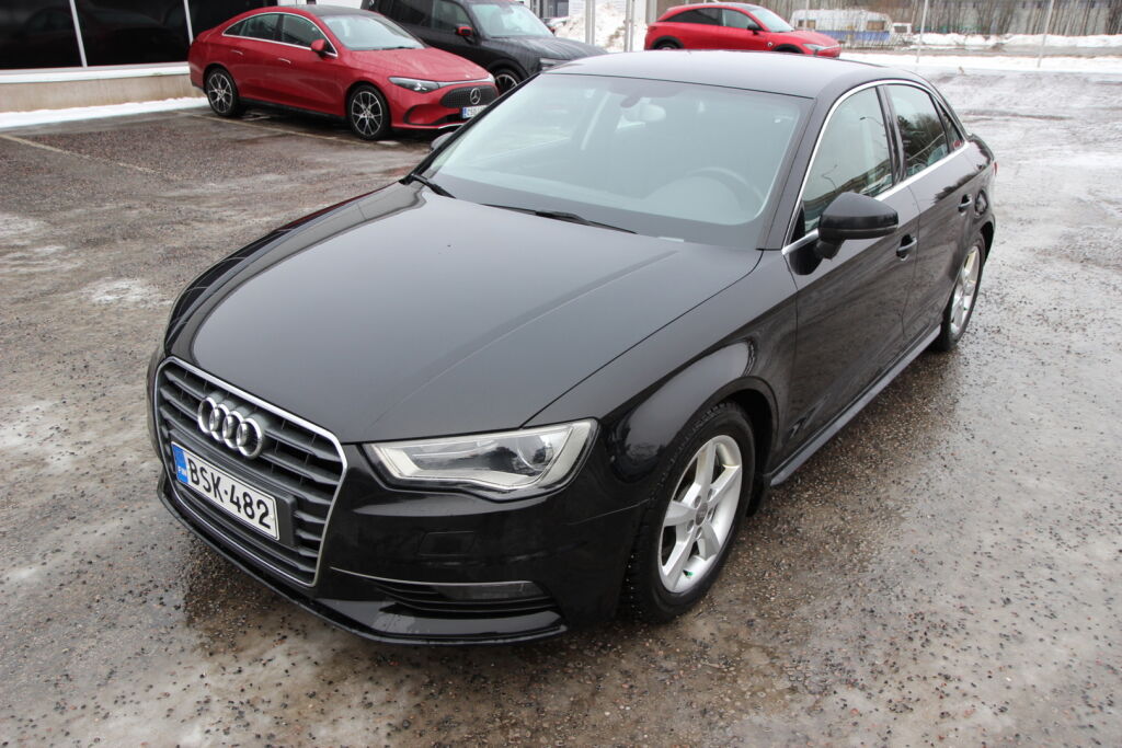 Audi A3 2015 Musta