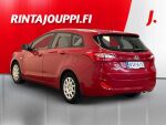 Hyundai i30 Wagon 2015 Punainen