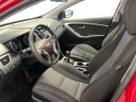 Hyundai i30 Wagon 2015 Punainen