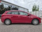 Hyundai i30 Wagon 2015 Punainen