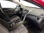 Hyundai i30 Wagon 2015 Punainen